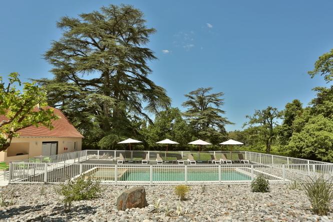 Hotel & Restaurant - Le Manoir Des Cedres - Piscine Chauffee Et Climatisation 胡菲涅克 外观 照片