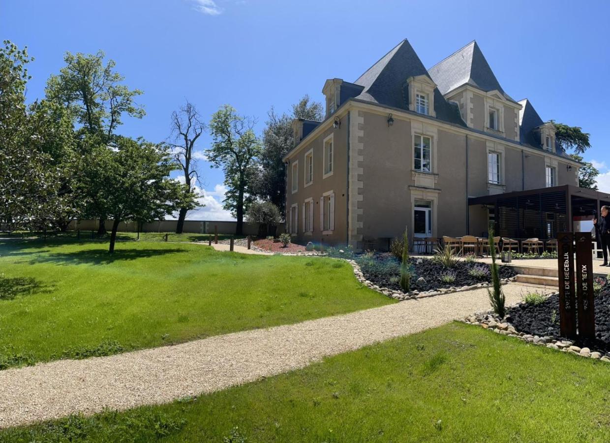 Hotel & Restaurant - Le Manoir Des Cedres - Piscine Chauffee Et Climatisation 胡菲涅克 外观 照片