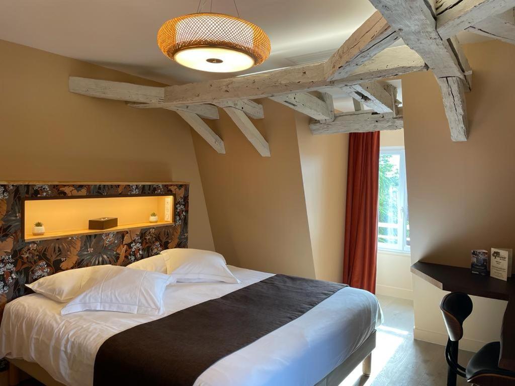 Hotel & Restaurant - Le Manoir Des Cedres - Piscine Chauffee Et Climatisation 胡菲涅克 外观 照片
